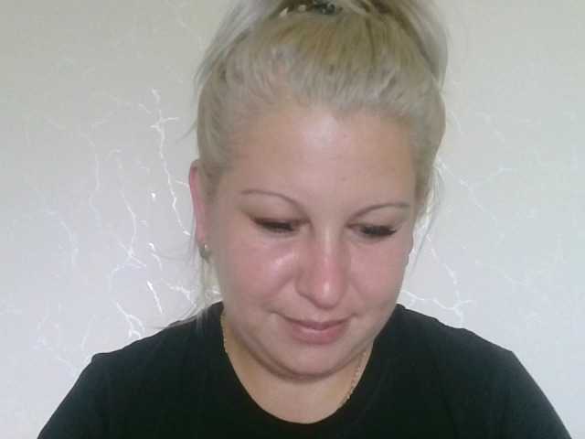 Ipina13 live cam on BongaCams