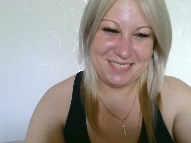 Ipina13 live cam on BongaCams