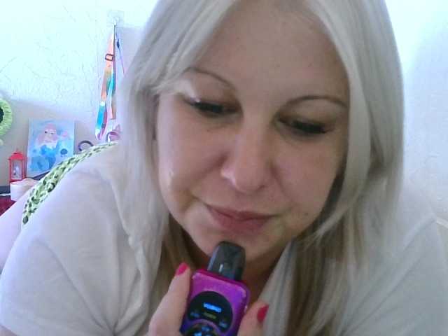 Ipina13 live cam on BongaCams