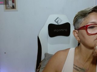 bety-cum3