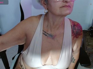 bety-cum3
