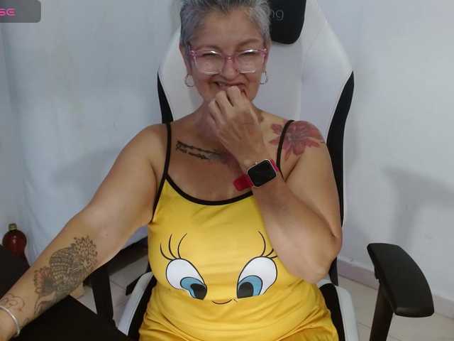 bety-cum3