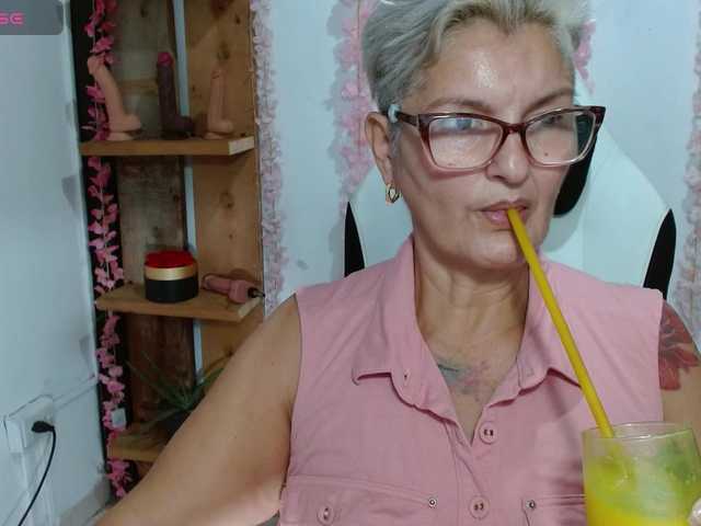 bety-cum3
