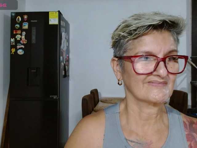 bety-cum3