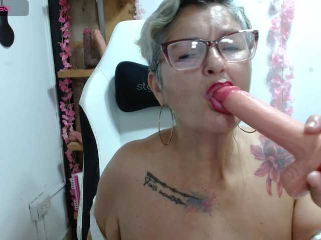 bety-cum3 live cam preview