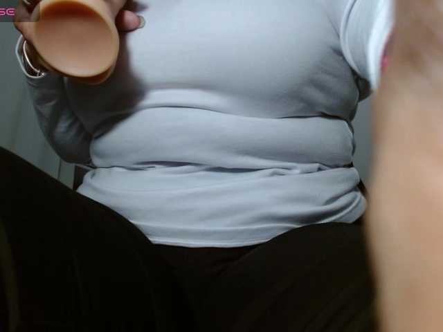bety-cum3 live cam on BongaCams