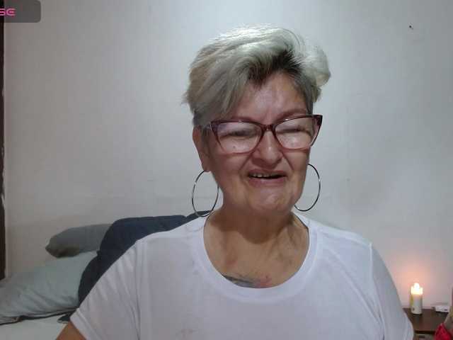 bety-cum3 live cam preview