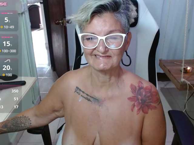 bety-cum3 live cam on BongaCams