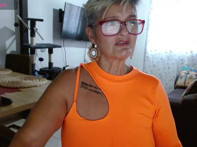 bety-cum3