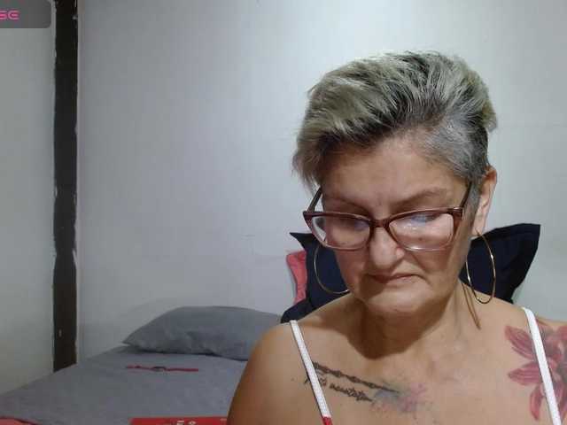 bety-cum3