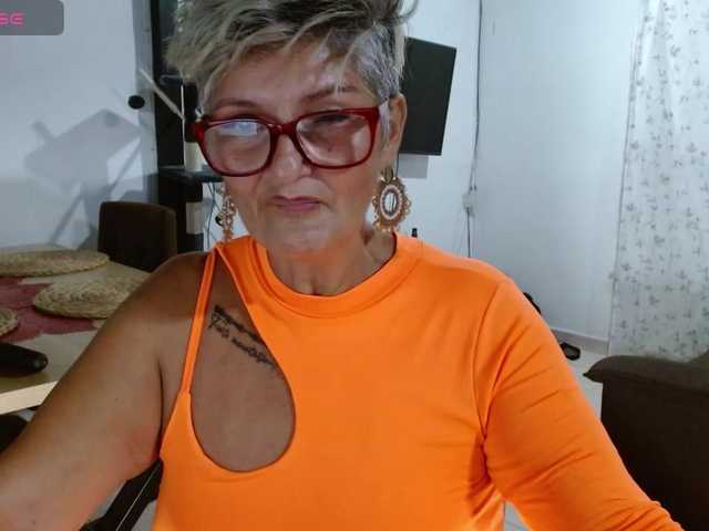 bety-cum3