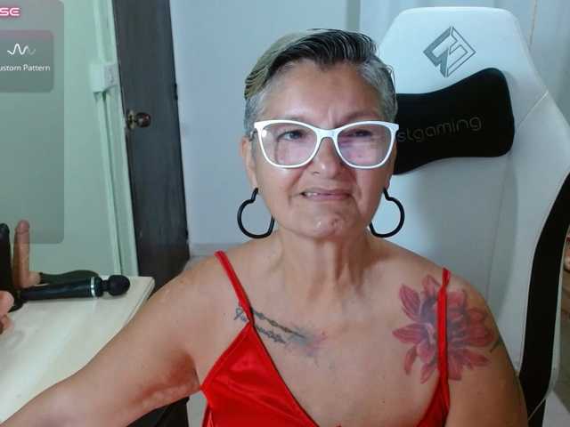 bety-cum3