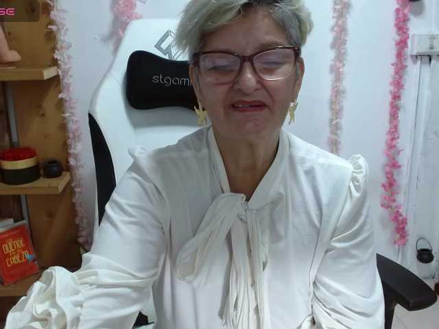 bety-cum3