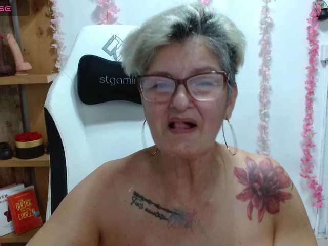 bety-cum3