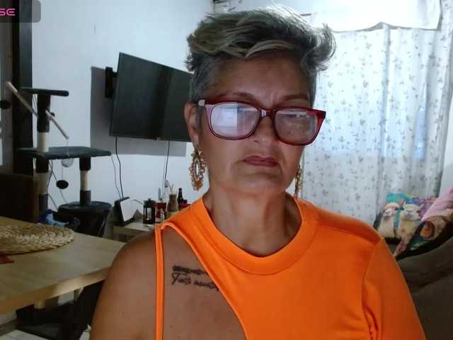 bety-cum3