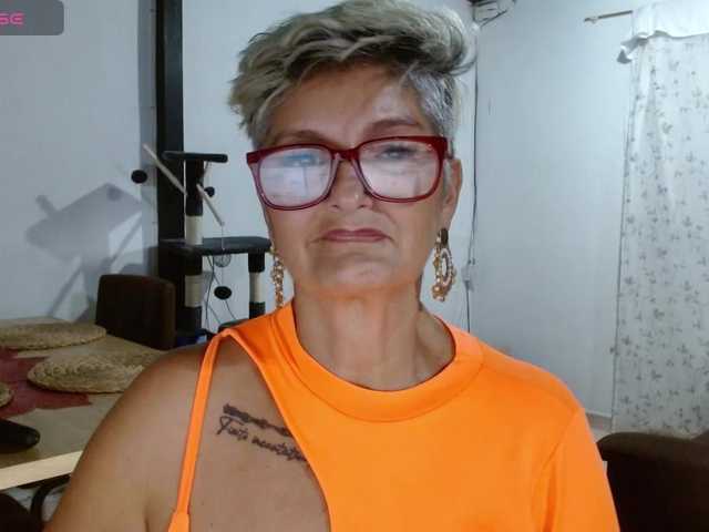 bety-cum3