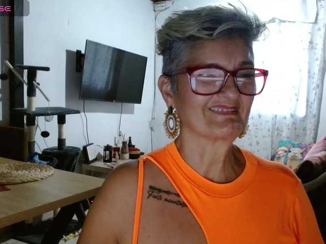 bety-cum3
