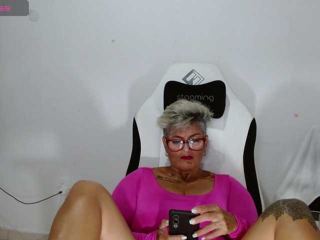 bety-cum3 live cam on BongaCams