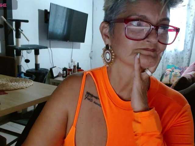 bety-cum3