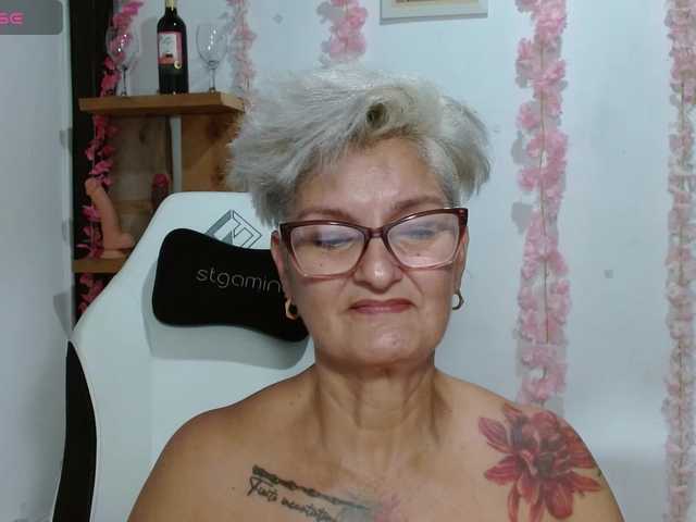 bety-cum3