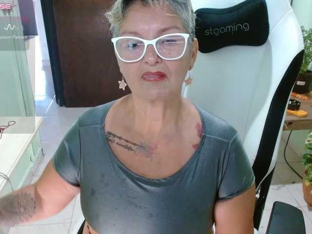 bety-cum3