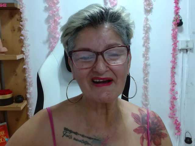 bety-cum3