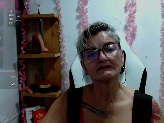 bety-cum3