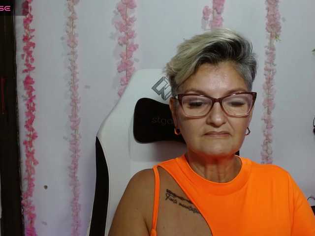 bety-cum3