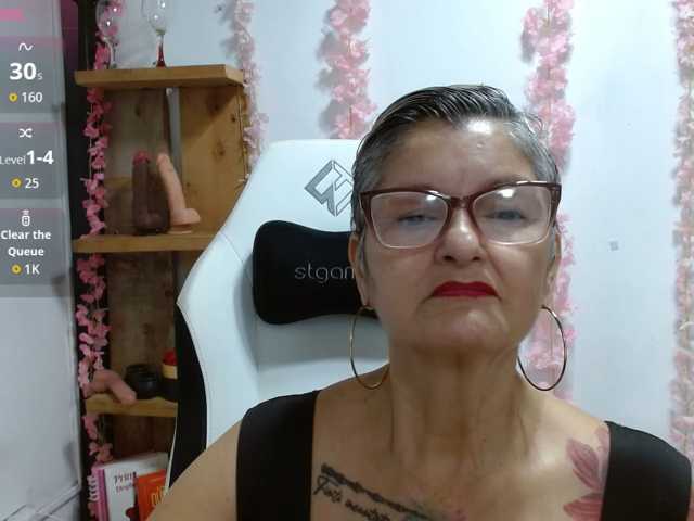 bety-cum3