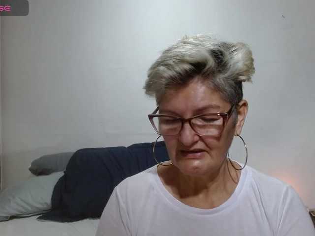 bety-cum3 live cam preview