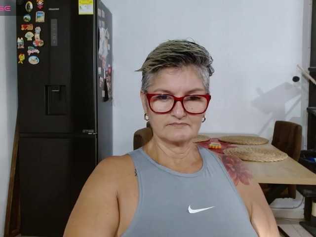 bety-cum3