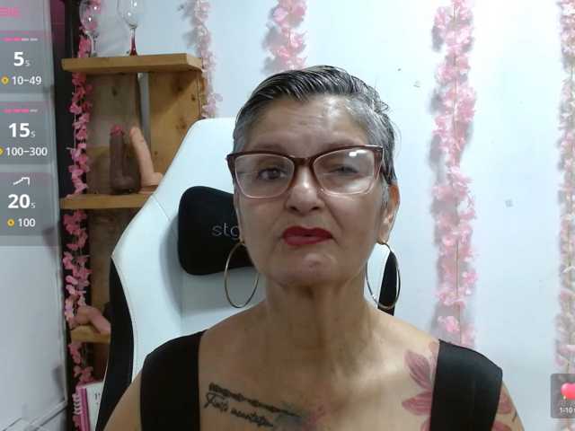 bety-cum3