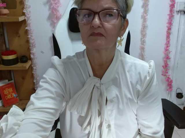 bety-cum3