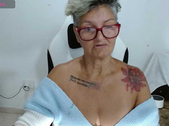 bety-cum3 live cam on BongaCams