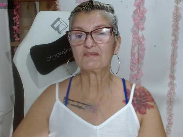 bety-cum3