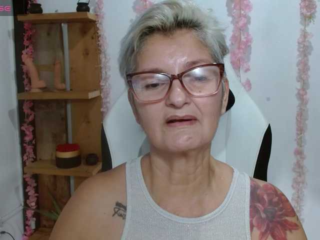 bety-cum3