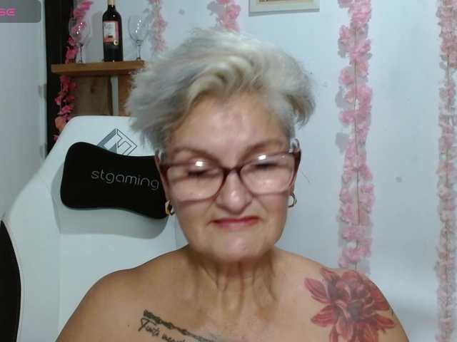 bety-cum3