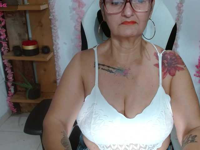 bety-cum3