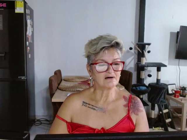bety-cum3