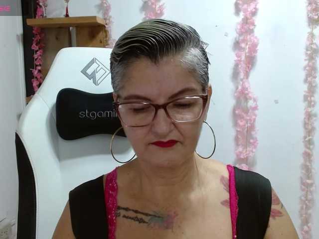 bety-cum3