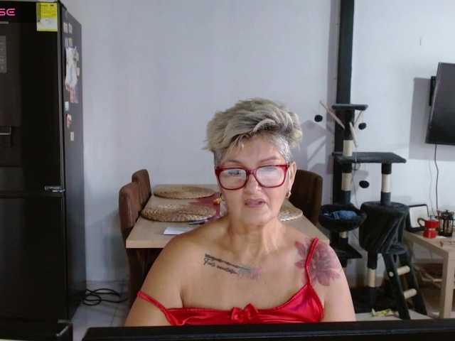 bety-cum3