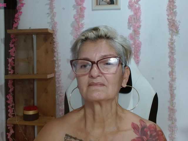 bety-cum3