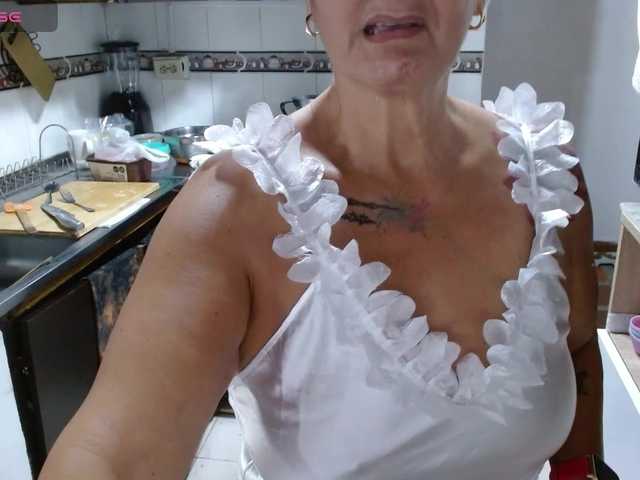 bety-cum3