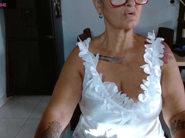 bety-cum3