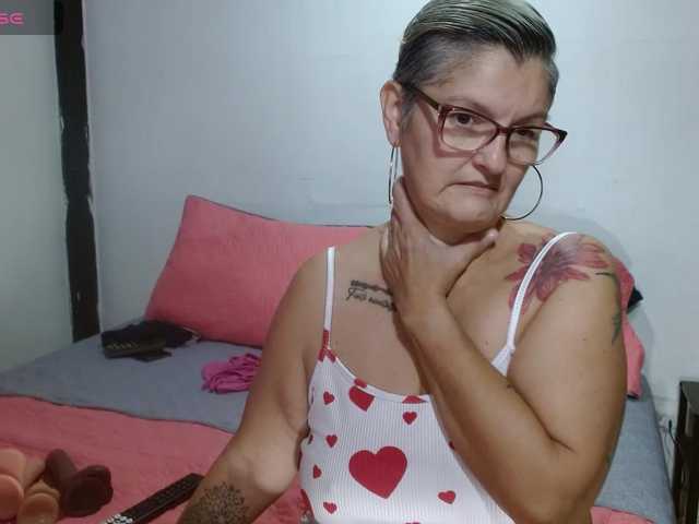 bety-cum3 live cam preview