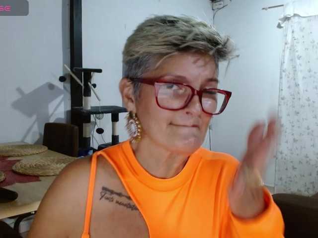 bety-cum3