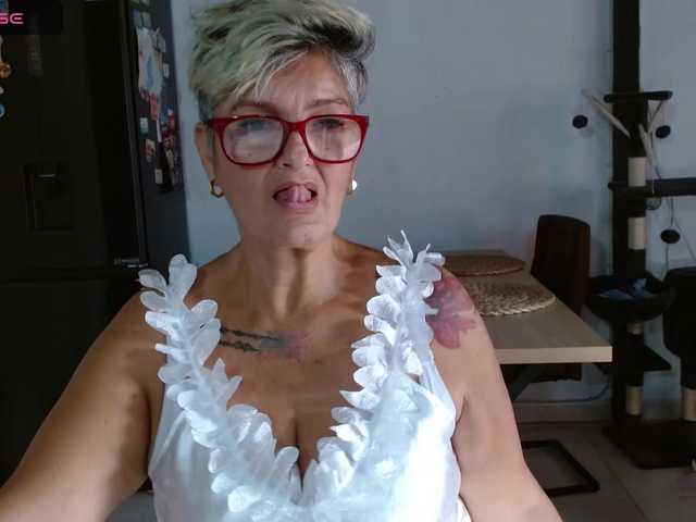 bety-cum3