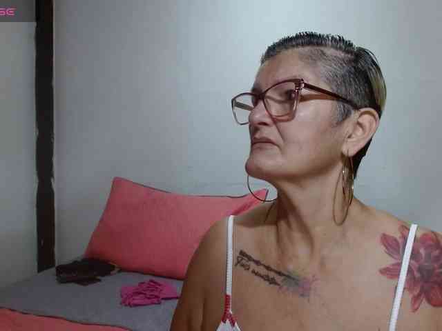 bety-cum3
