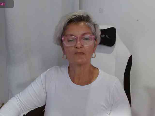 bety-cum3