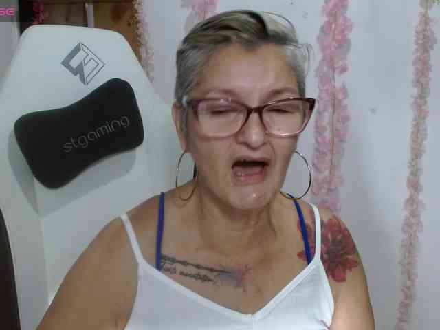bety-cum3 webcam